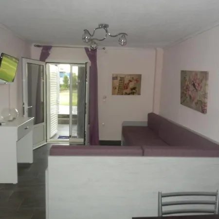 Apartment Zephyros Family 2 *