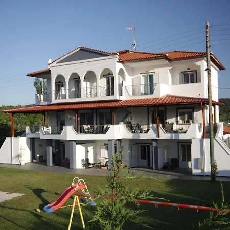 Zephyros Family 2 Apartment *