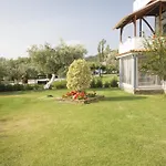 Апартаменты Zephyros Resort 2